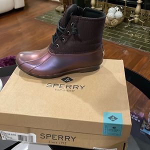 SPERRY BOOTS SALTWATER GRAPE METALLIC
